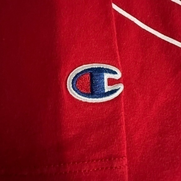 Champion t-shirt and shorts bundle EUC - Picture 4 of 8